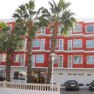 Hotel Teix, Torrenova